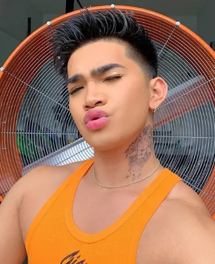 Bretman Rock Wiki, Sister, Age, Boyfriend, Dad, Father, Merch, Nationality, Meme, Family, Award Bretman Rock Age