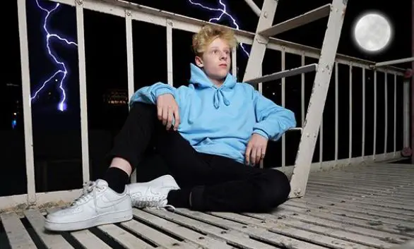 Lev Cameron - Age, Birthday, Height, Siblings, Bio, Wikipedia